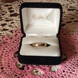 14K YG  band ring, hammered, size 7